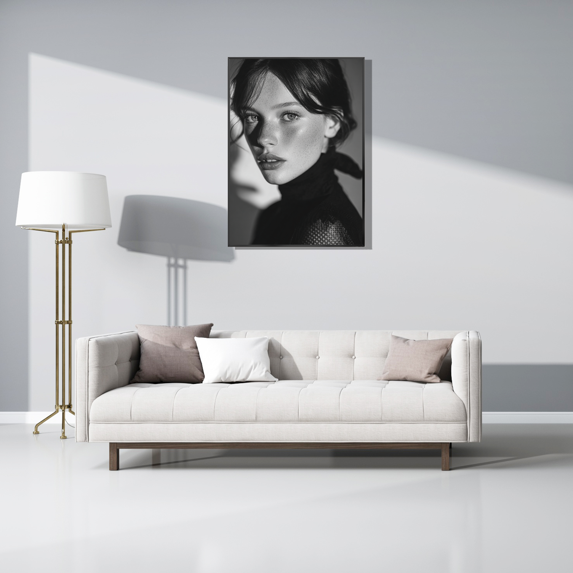 Zwart-wit kunstportret Midnight Muse in moderne woonkamer, ICONIQUE collectie.